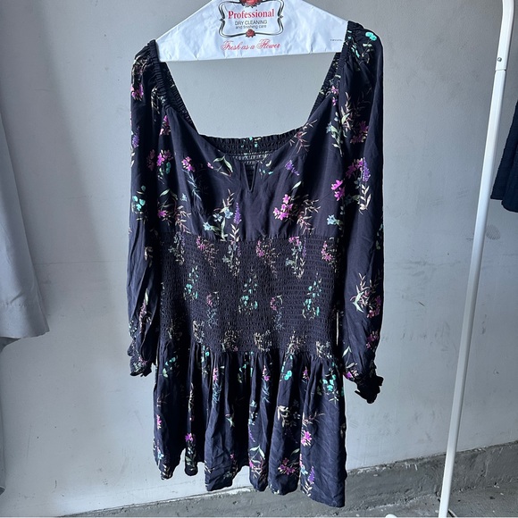 Blue Life Dresses & Skirts - Blue Life Viscose Floral Dress